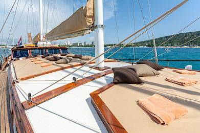 Yacht Angelica deck