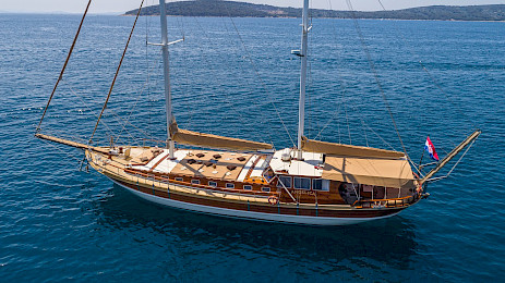 Yacht Angelica aerial view