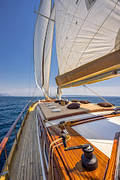 Yacht Angelica deck