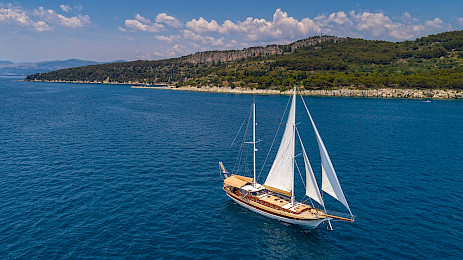 Yacht Angelica aerial view