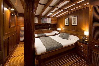 Yacht Carpe Diem 7 cabin