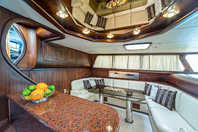 Yacht Alba saloon