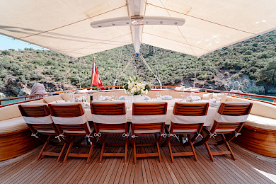 Yacht Lycian Queen dining table