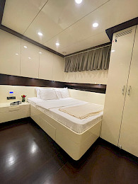 Yacht Siyu cabin