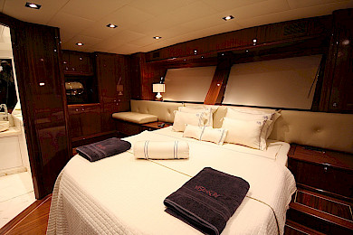 Yacht Didi cabin