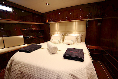 Yacht Didi cabin