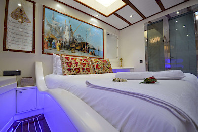 Yacht Gul Sultan cabin