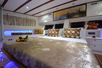 Yacht Gul Sultan cabin