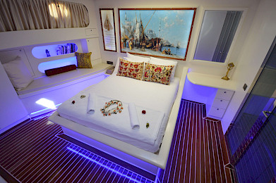 Yacht Gul Sultan cabin