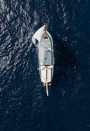 Yacht Beyaz Lale aerial view