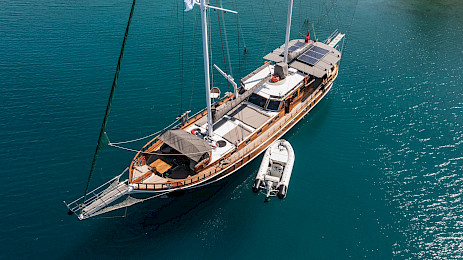 Yacht Serenad A aerial view