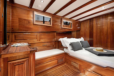 Yacht Serenad A cabin