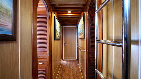 Yacht Aegean Clipper hallway