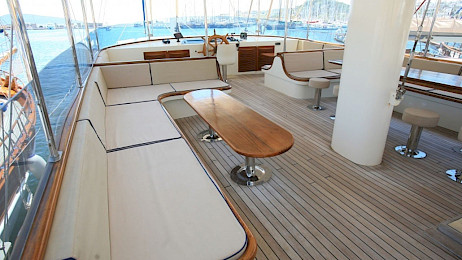 Yacht Aegean Clipper deck