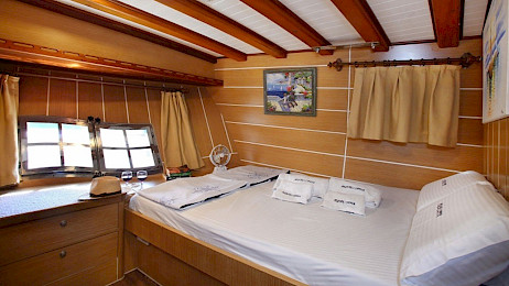 Yacht Aegean Clipper cabin