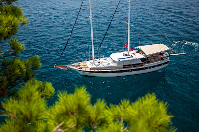 Yacht San aerial view