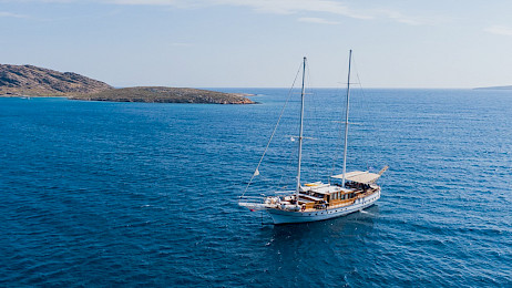 Yacht Hera aerial view