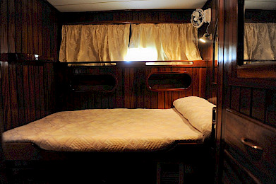 Yacht Vito cabin