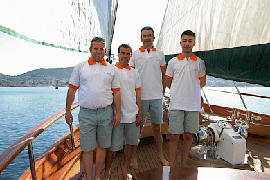 Yacht Ros Mare crew