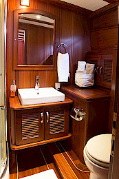 Yacht Atalante cabin bathroom