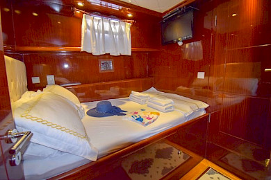 Yacht Perla Del Mar 1 cabin