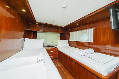 Yacht Perla Del Mar 1 cabin