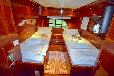 Yacht Perla Del Mar 1 cabin