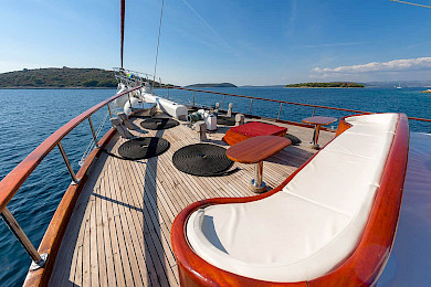 Yacht Croatia deck