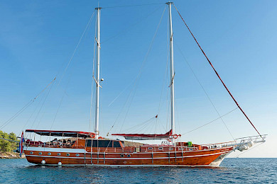 Yacht Croatia side view