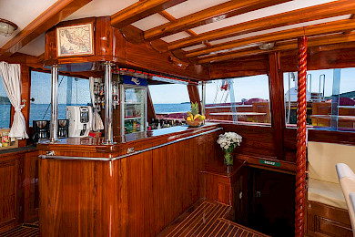 Yacht Croatia saloon