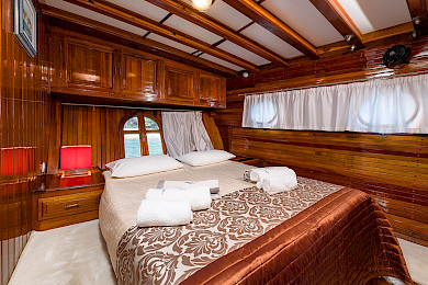 Yacht Croatia cabin