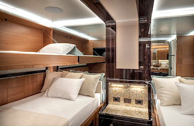 Yacht Sunrise cabin