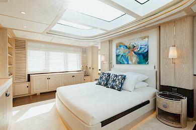 Yacht Calypso I cabin