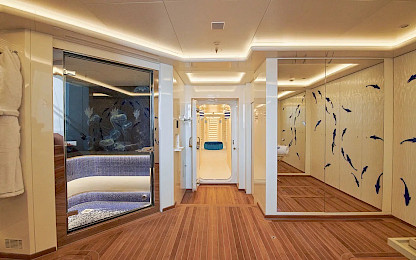 Yacht Coral Ocean photo