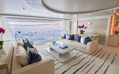 Yacht Coral Ocean photo