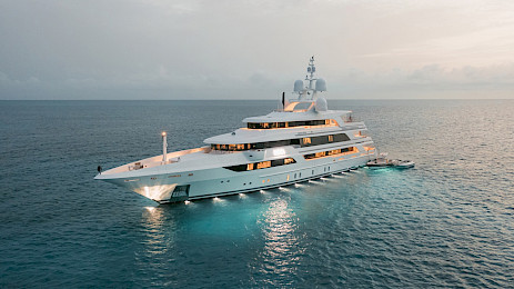 Yacht Moca side view