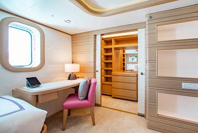 Yacht Moca cabin