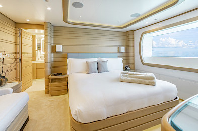 Yacht Moca cabin