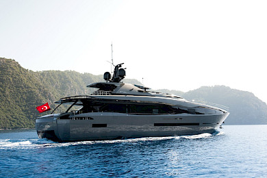 Yacht FX 38 side view