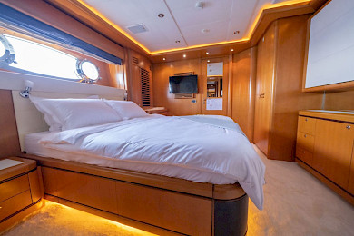 Yacht Ariela cabin