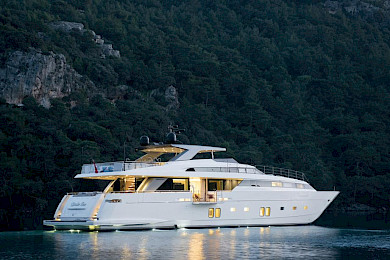 Yacht Morning Star side view