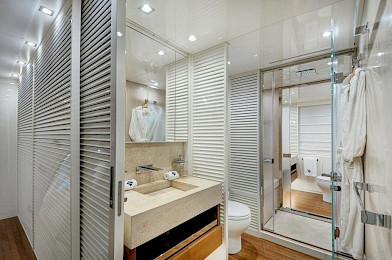 Yacht Morning Star cabin bathroom