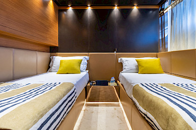 Yacht Takara One cabin