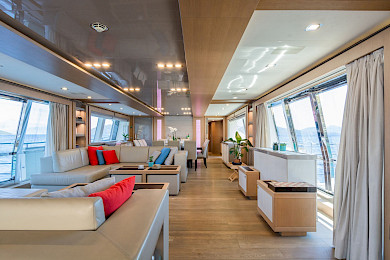 Yacht Thalyssa saloon