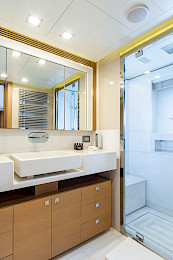 Yacht Thalyssa cabin bathroom