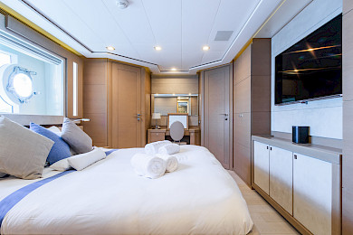 Yacht Thalyssa cabin