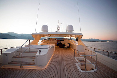 Yacht Panfeliss flybridge