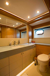 Yacht Panfeliss bathroom