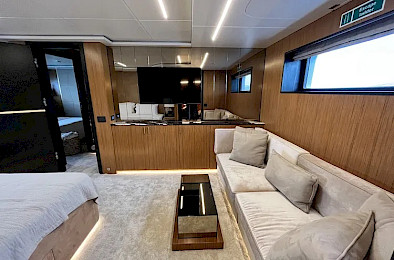 Yacht Ezgy cabin