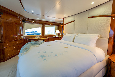 Yacht Stella Fiera cabin